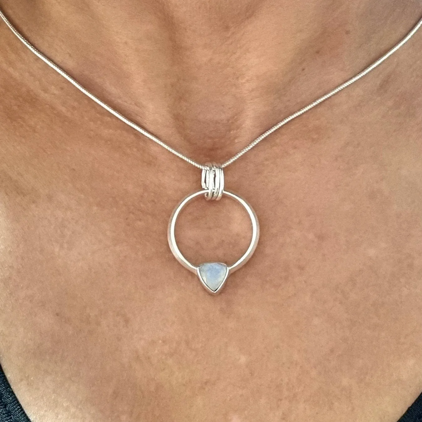 Designer Round Sterling Silver Facetted Moonstone Pendant, P2MF