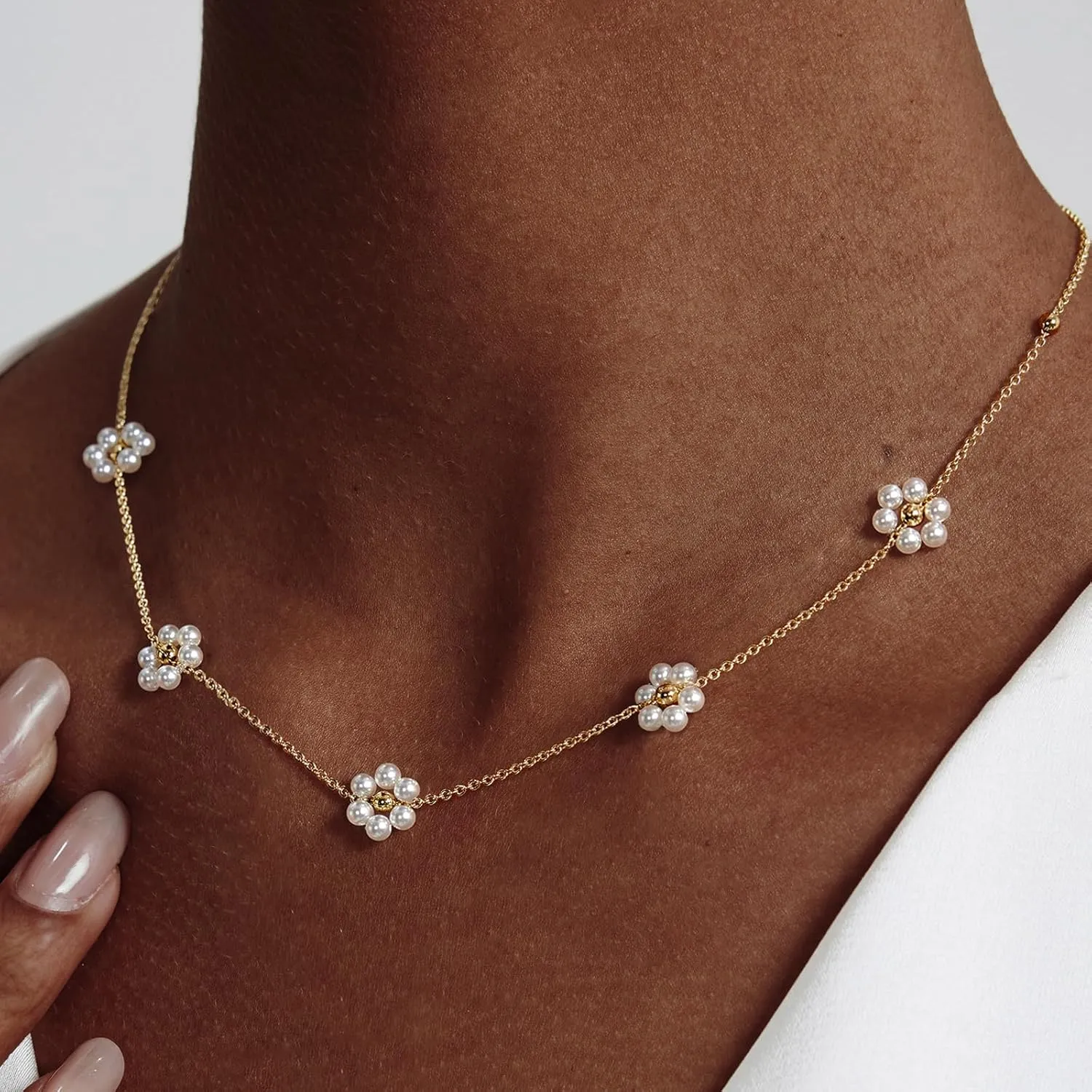 OGD Gold Pearl Necklaces Set for Women 14K Gold Plated Dainty Layered Pearl Cute Daisy Pearl Choker Gold Necklace Gifts for Women Gold Trendy Jewelry Gifts
