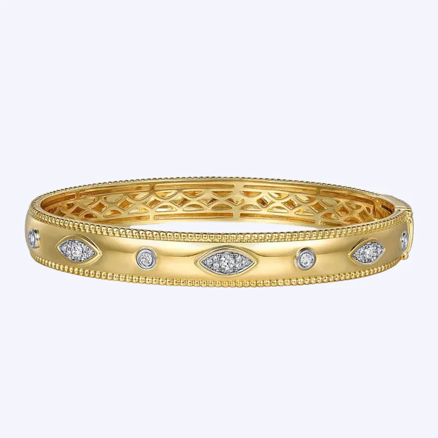 Raya Diamond Thick Bangle
