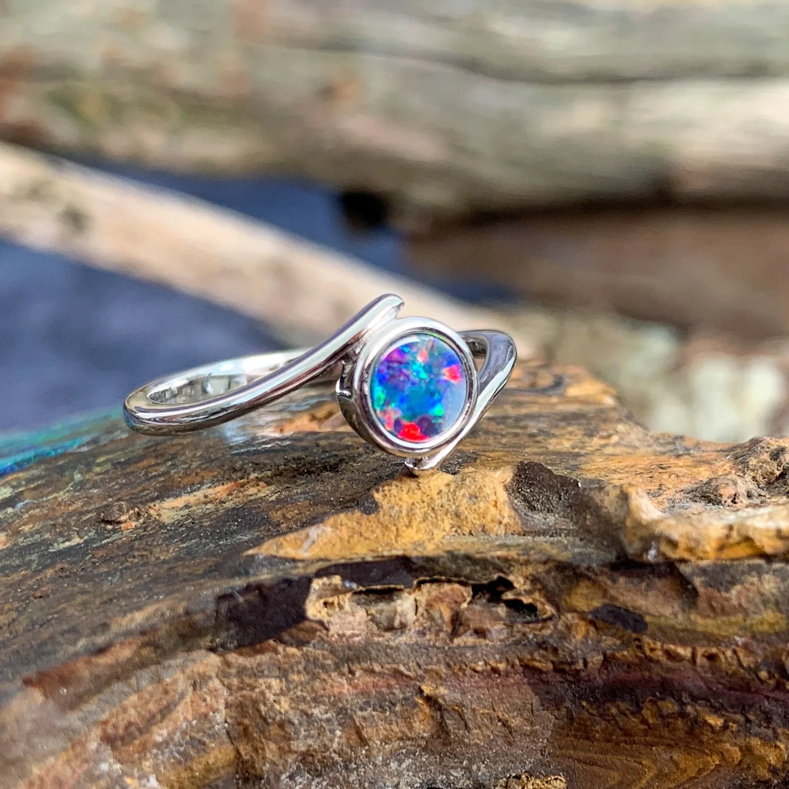 Sterling Silver 5mm Opal doublet split shank ring