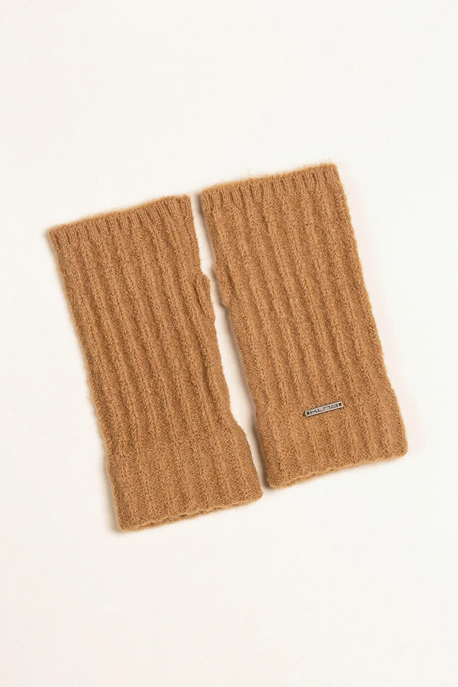 Urubamba Gloves Baby Alpaca & Silk Color Croissant